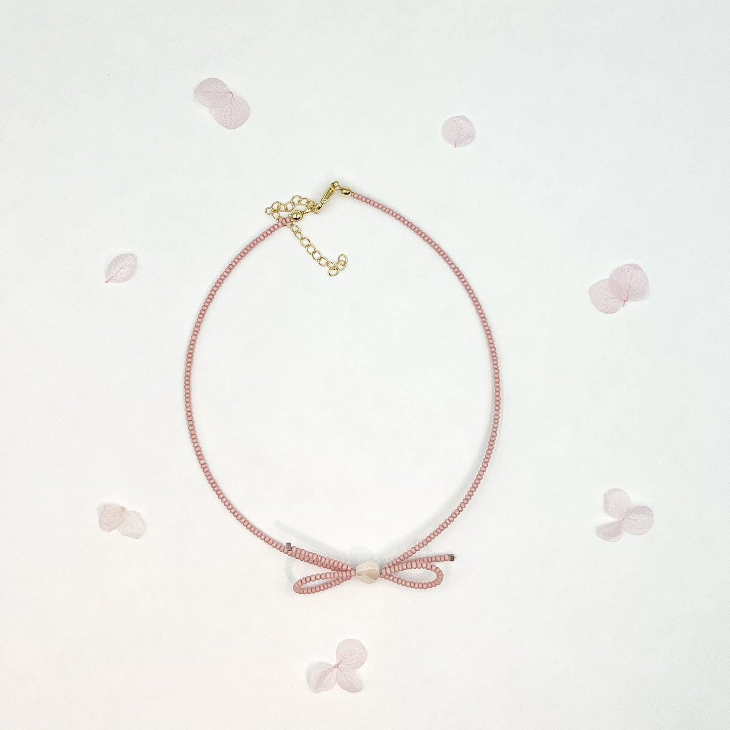 Sweet Bow Choker