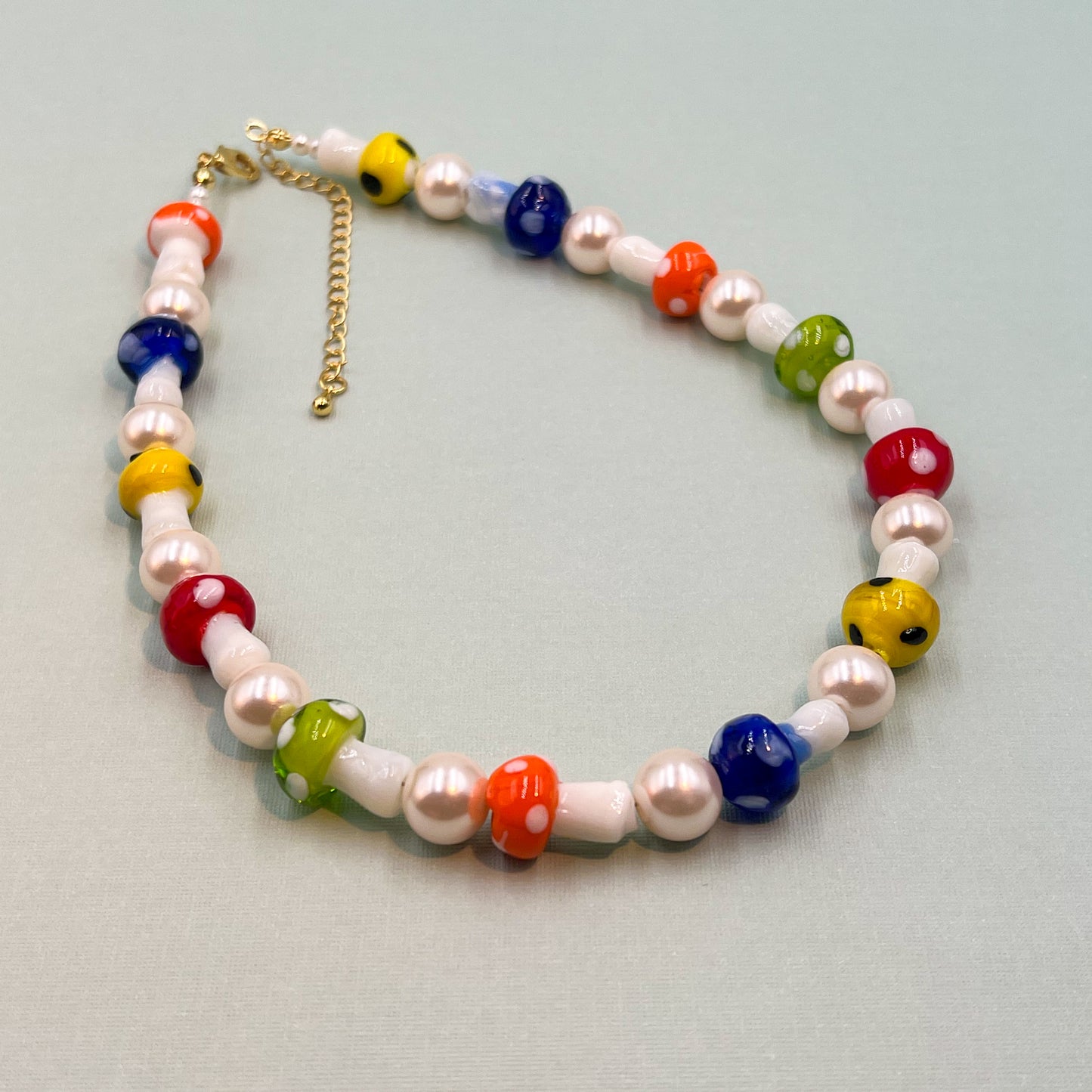 Multicolor Mushroom Choker