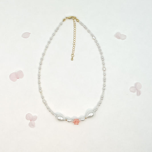 Sweet Rosa Necklace